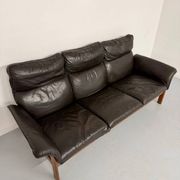 Vintage black leather Dreipunkt Scala design 3-seater sofa in teak.