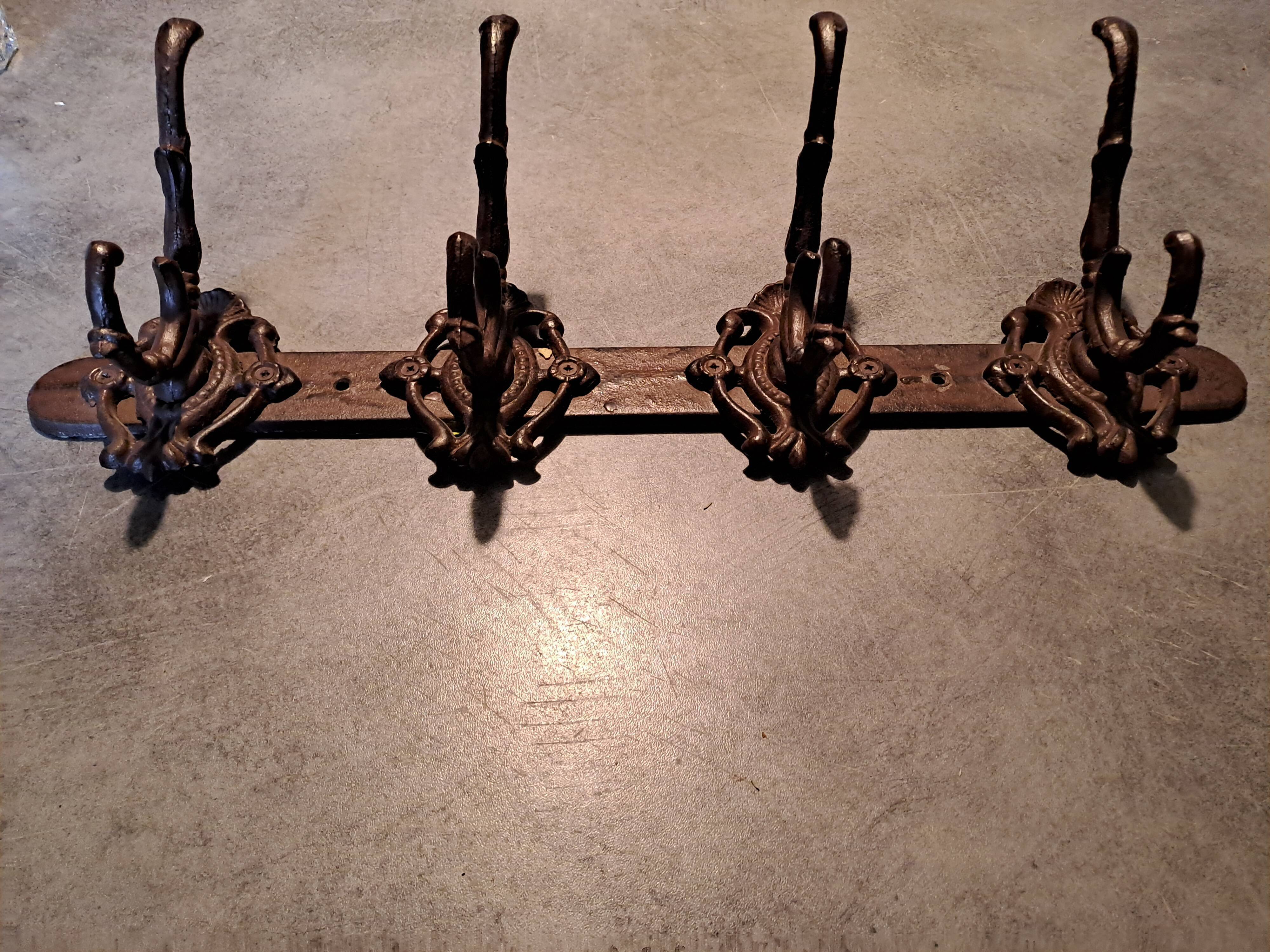 Coat rack hook X 4 Cast iron France folk art 50'S vintage metallic decoration