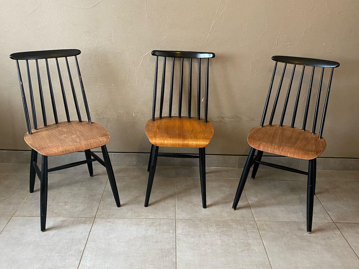 3 vintage Fanett chairs, Tapiovaara model, Stol Kamnik edition