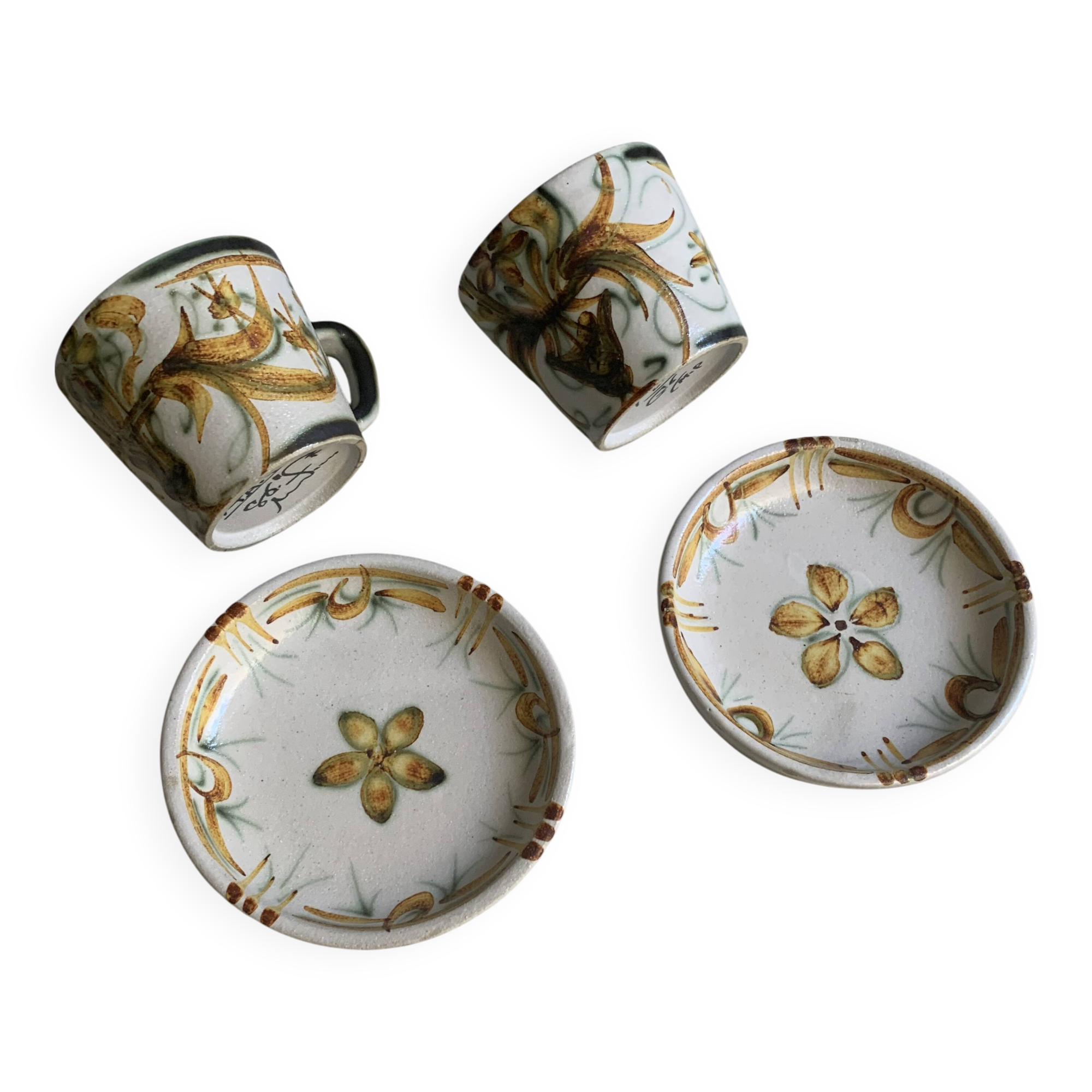 Set of two Keraluc cups and saucers (Quimper)