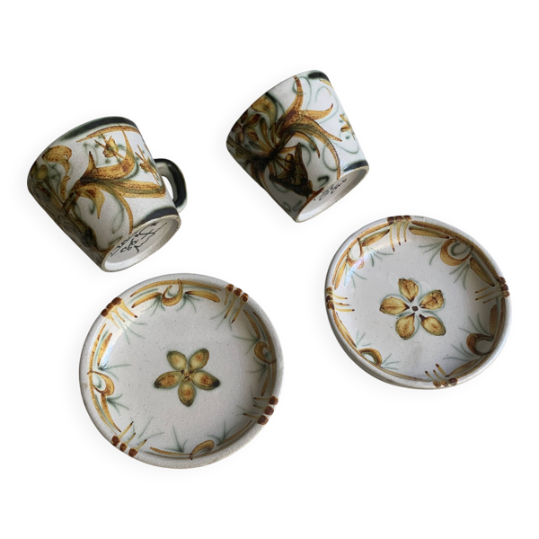 Lot de deux tasses et soucoupes en Keraluc ( Quimper )