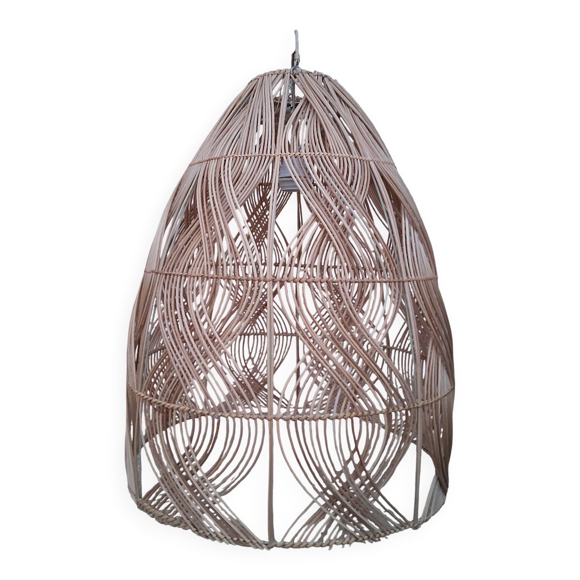 Rattan suspension