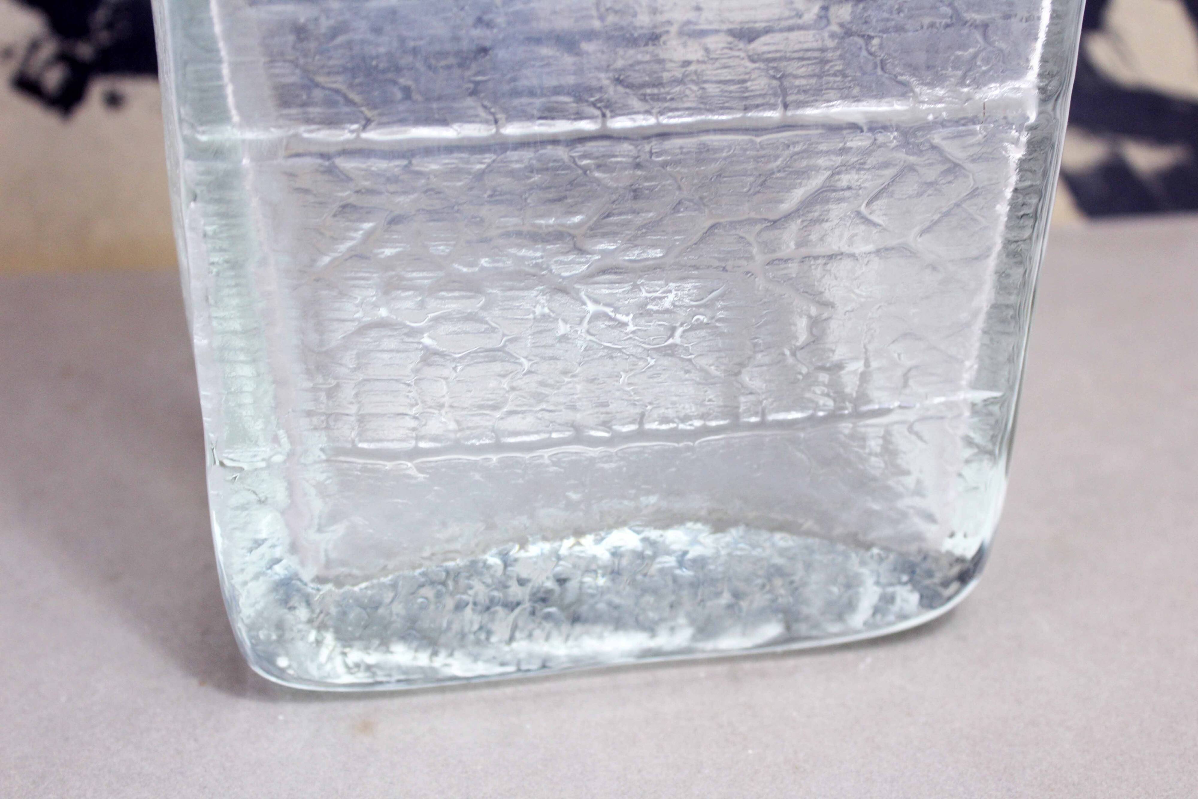 Large glass vase by Christer Sjögren for Lindshammar Glasbruk 1970