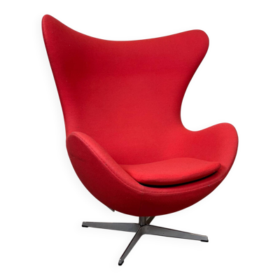 Fauteuil Egg Lounge Fritz Hansen Tissu Arne Jacobsen – Rouge – Fauteuil design,