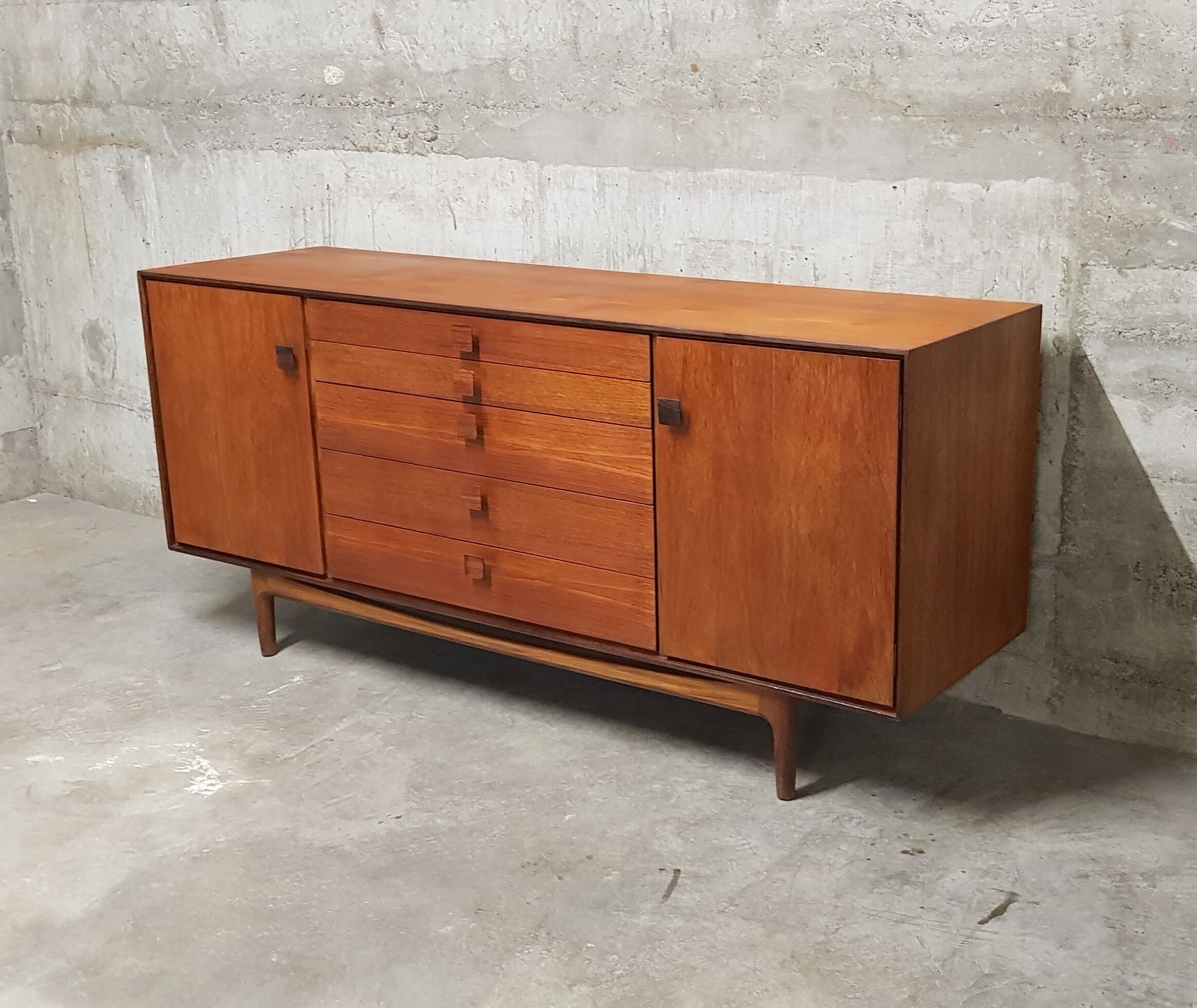 Danish Ib Kofod-Larsen teak sideboard, 1060