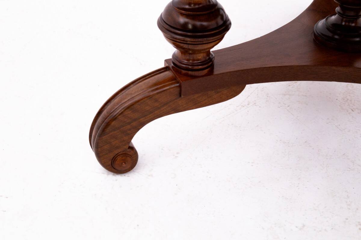 Round table - bench, Northern Europe, late 19th century. After renovation.