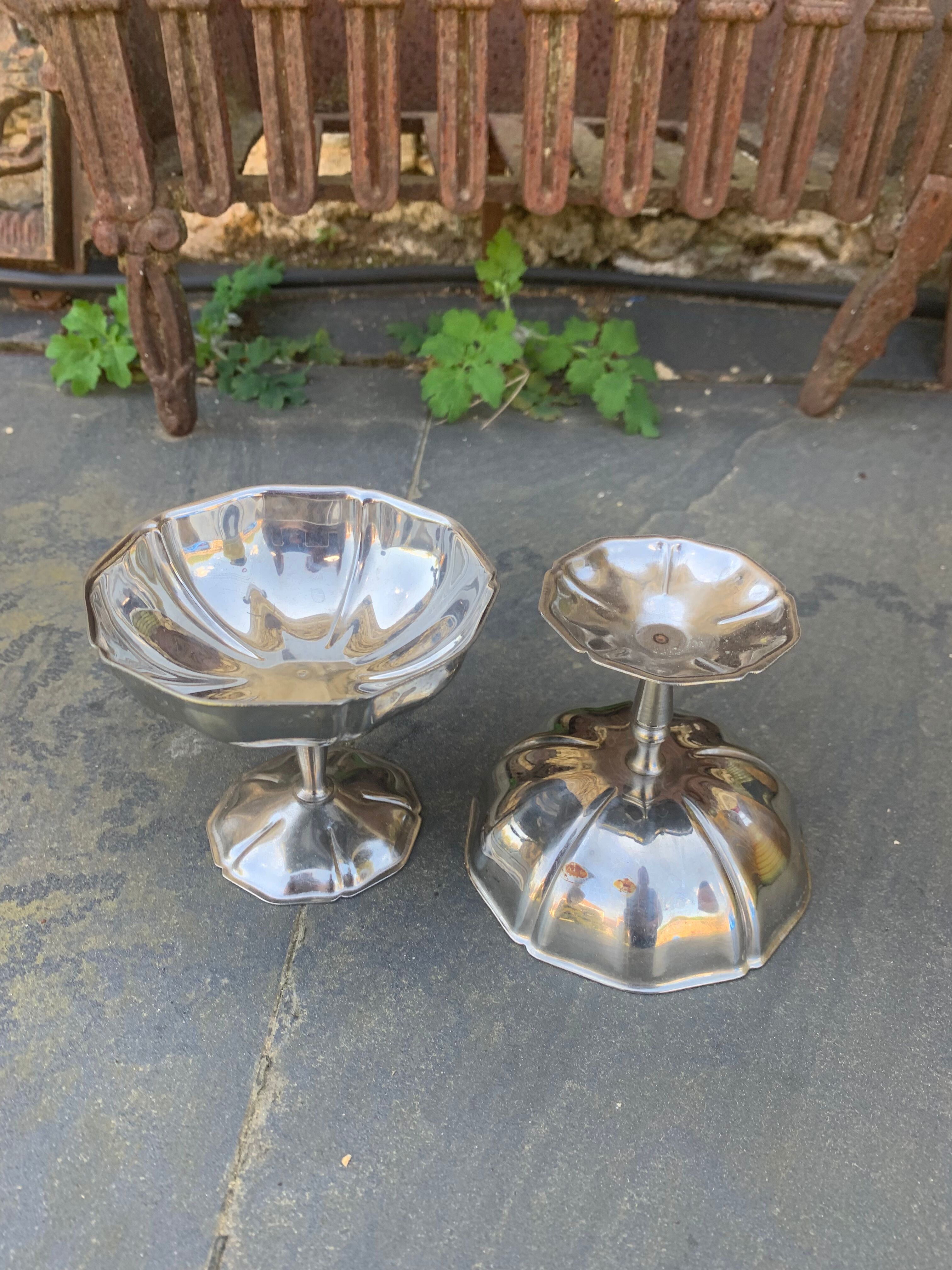 6 coupes en inox vintage, forme de fleurs