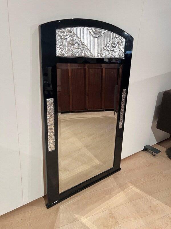 Art Deco Wall Mirror in Black Lacquer & Silver Leaf, France, 1930s