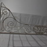 Forged iron bed