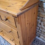 Solid pine chest of drawers