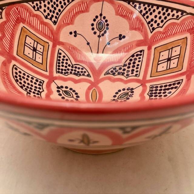 Old rose salad bowl