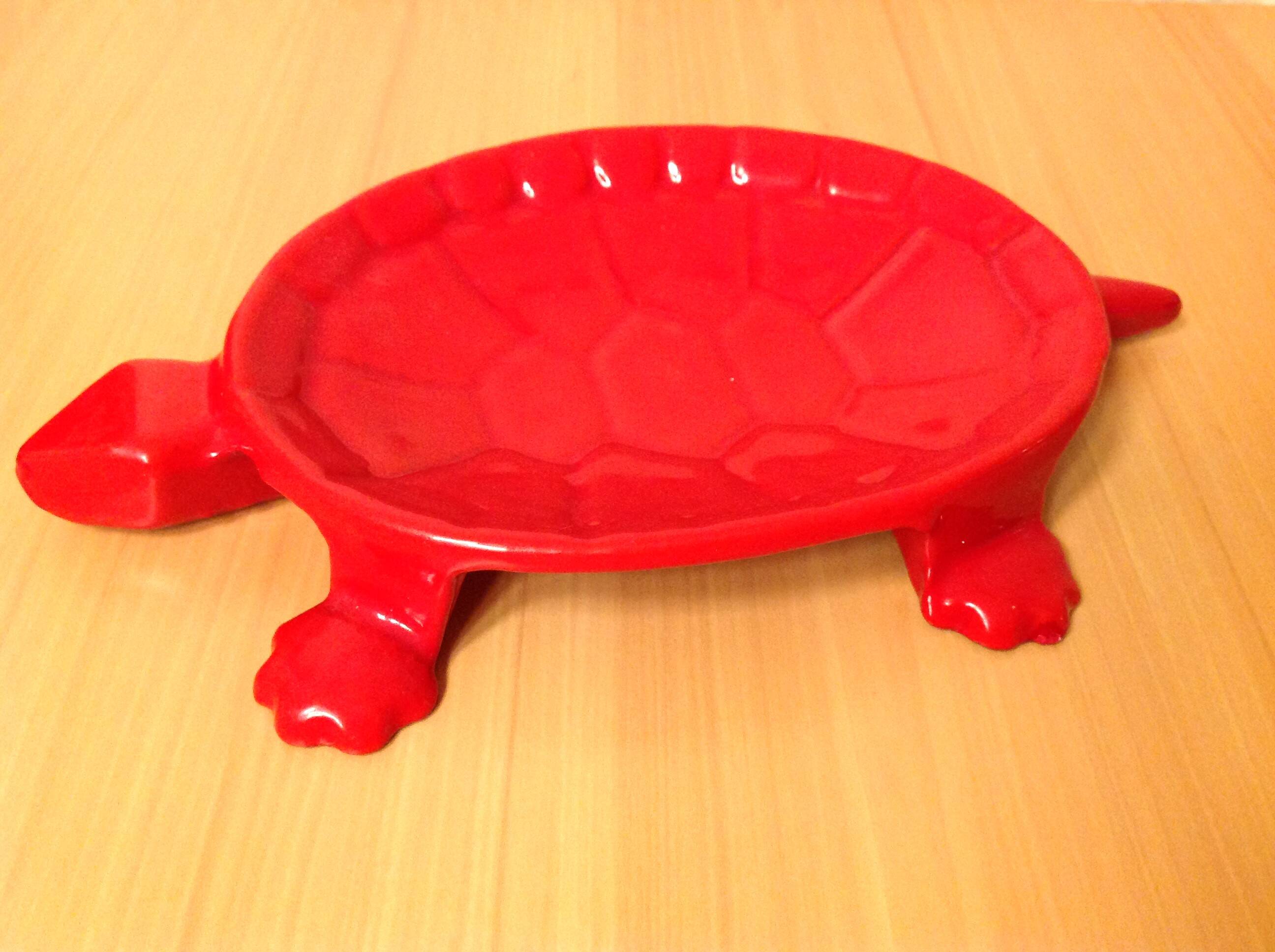 Turtle pocket emptier in enameled red cast iron by Castirone France