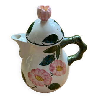 Villeroy & Boch wild rose teapot