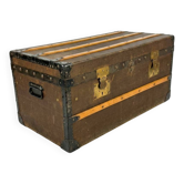 Old travel trunk in oilcloth