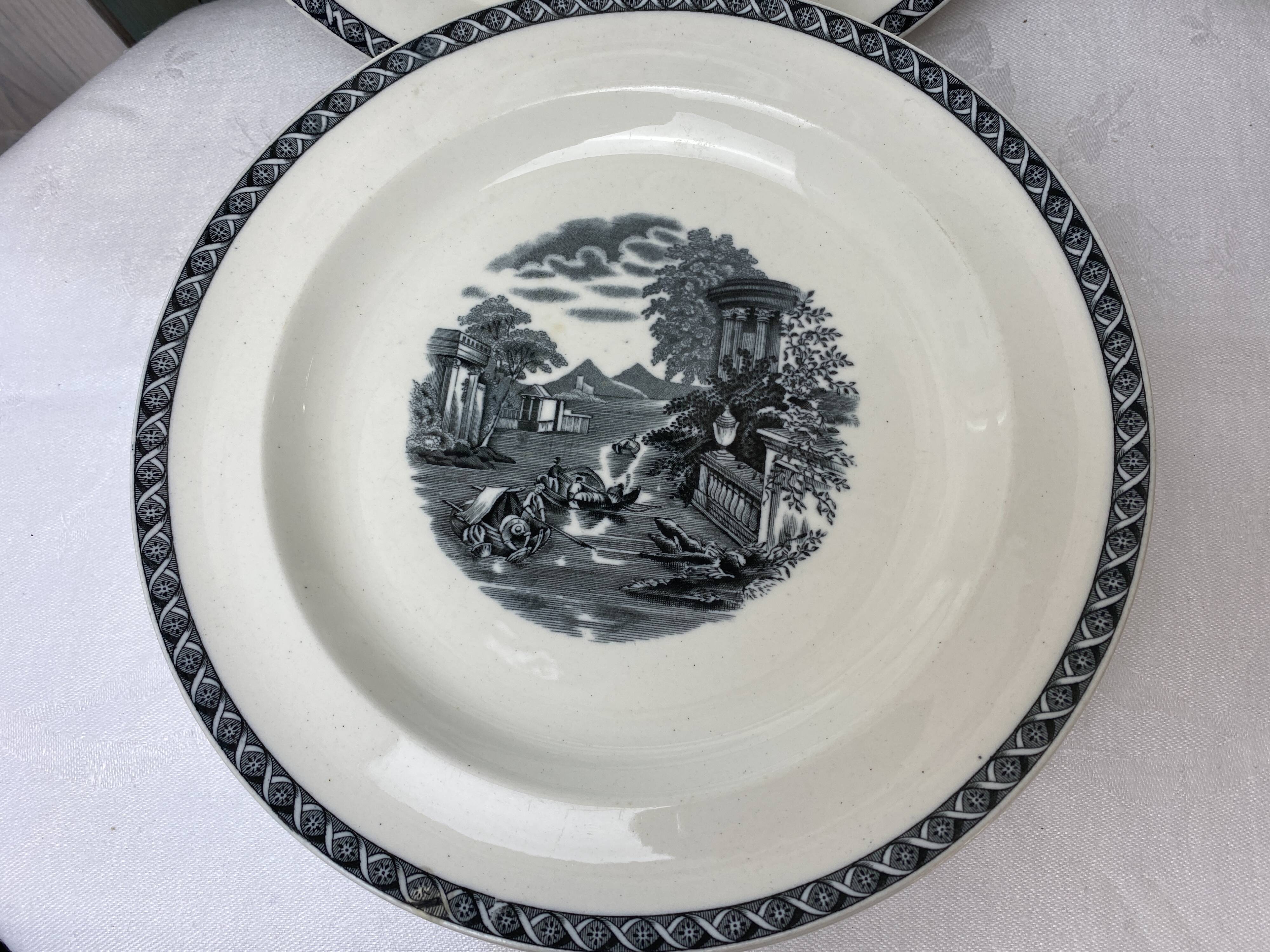 6 vintage Wedgwood porcelain brunch plates