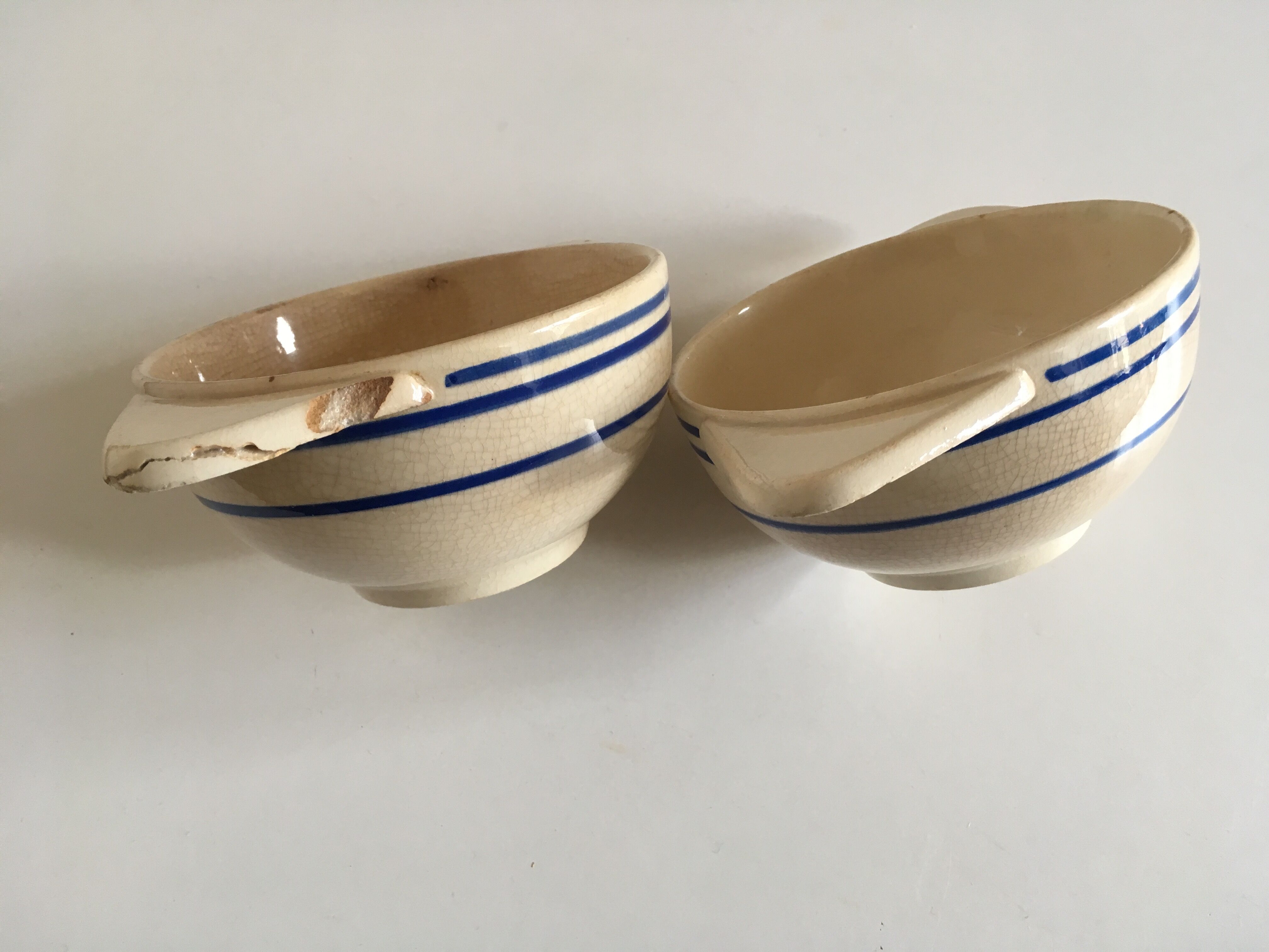 Gien pair of weak bowls 1910