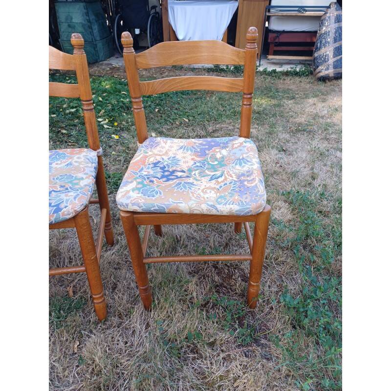 6 wooden kitchen chairs, straw-covered