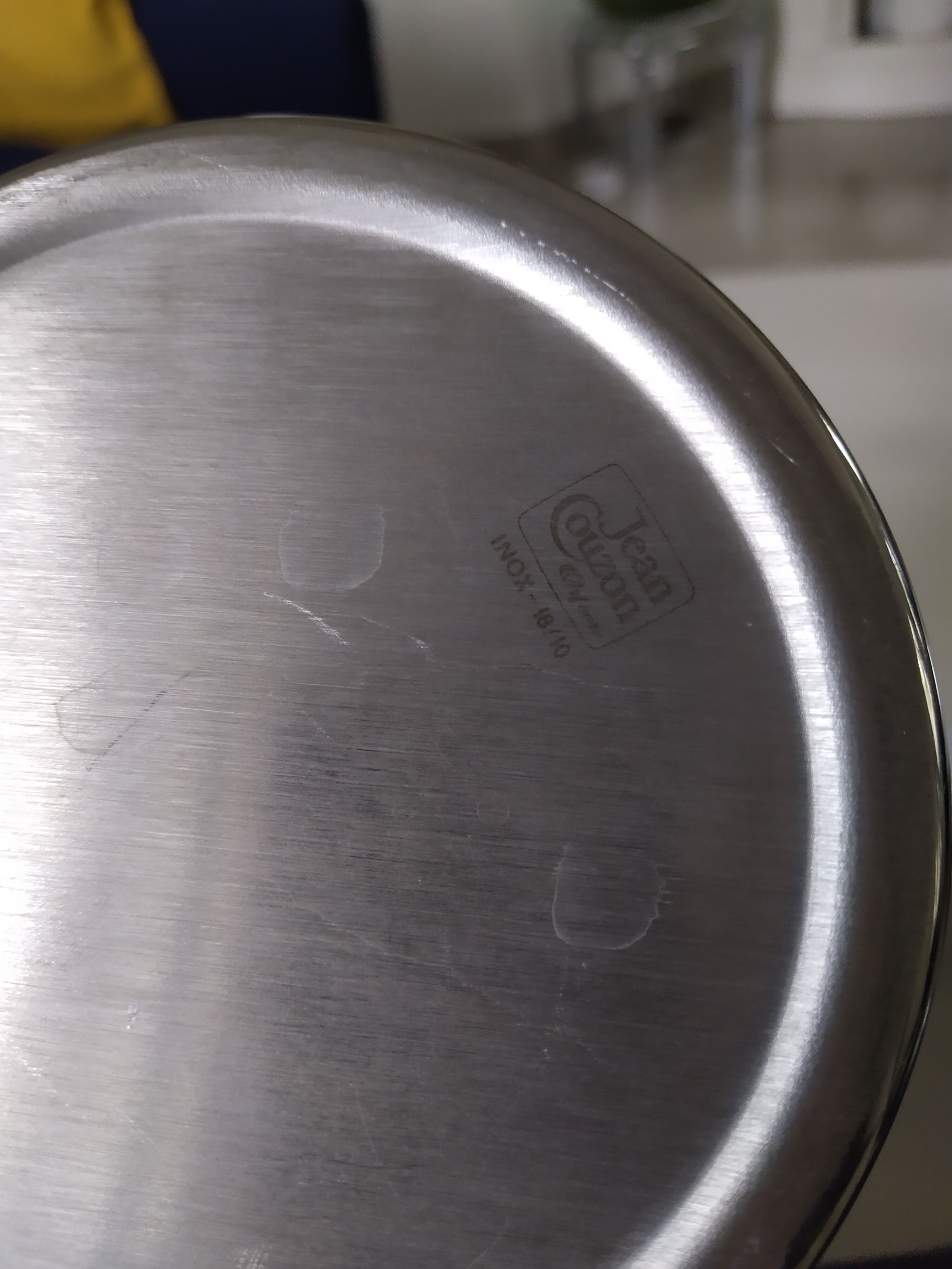 Seal in Champagne Couzon