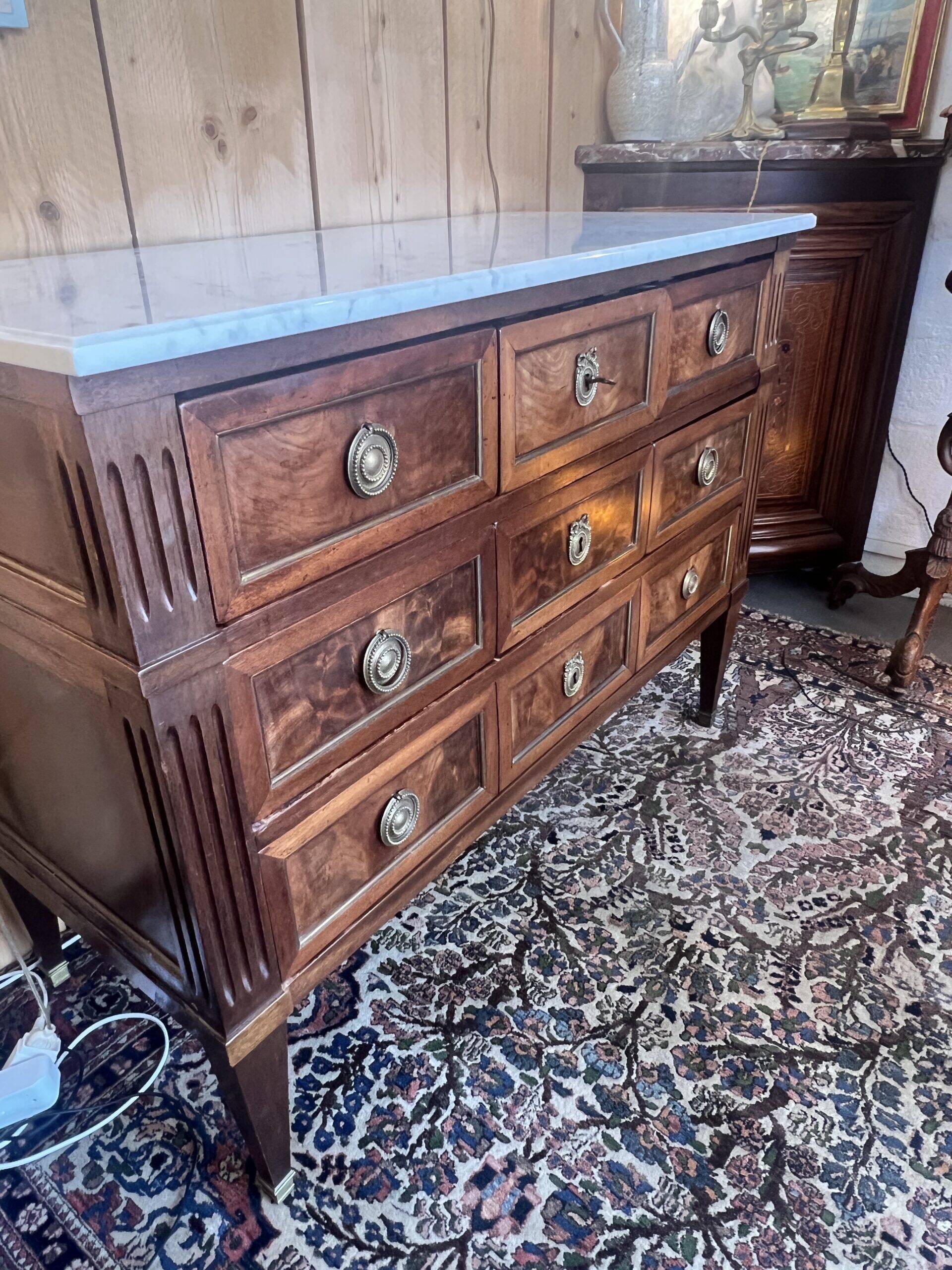 Louis XVI chest of drawers in mahogany veneer and solid wood, white marble