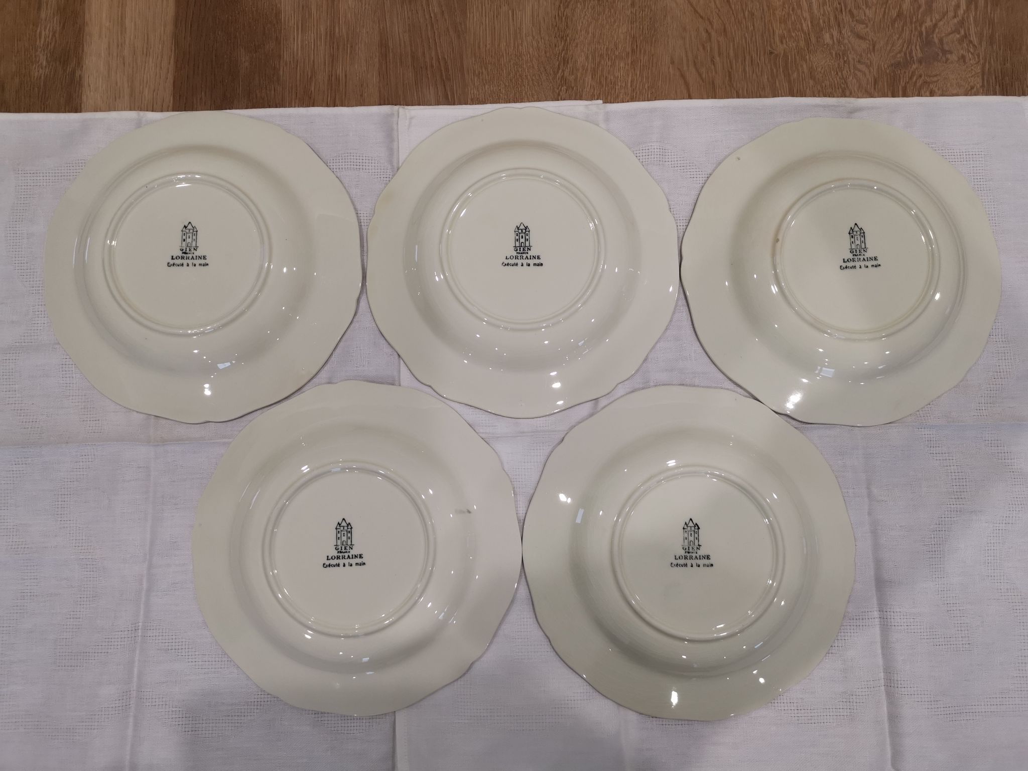 Set of 5 old hollow plates in gien earthenware model "lorraine"