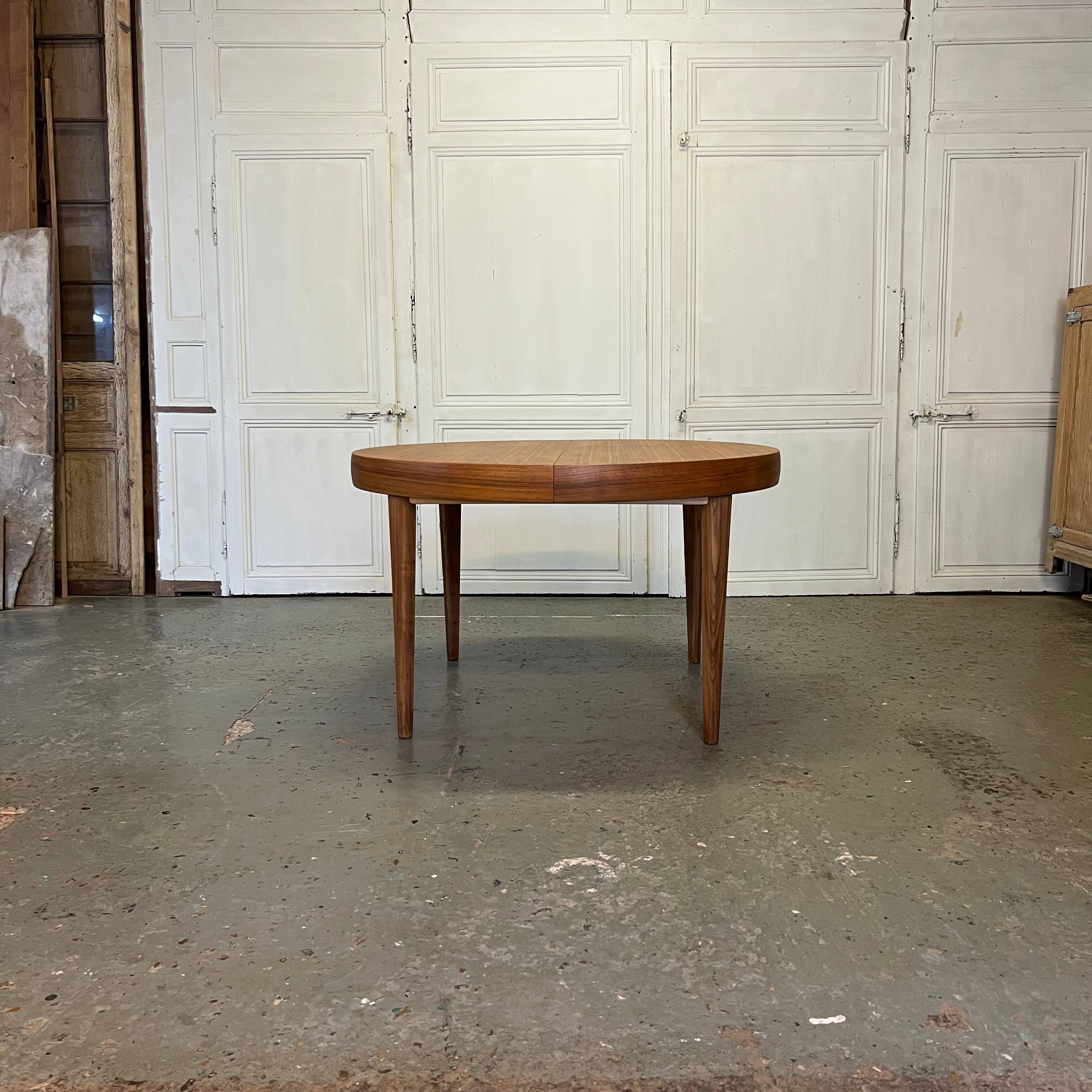 1970s Scandinavian table