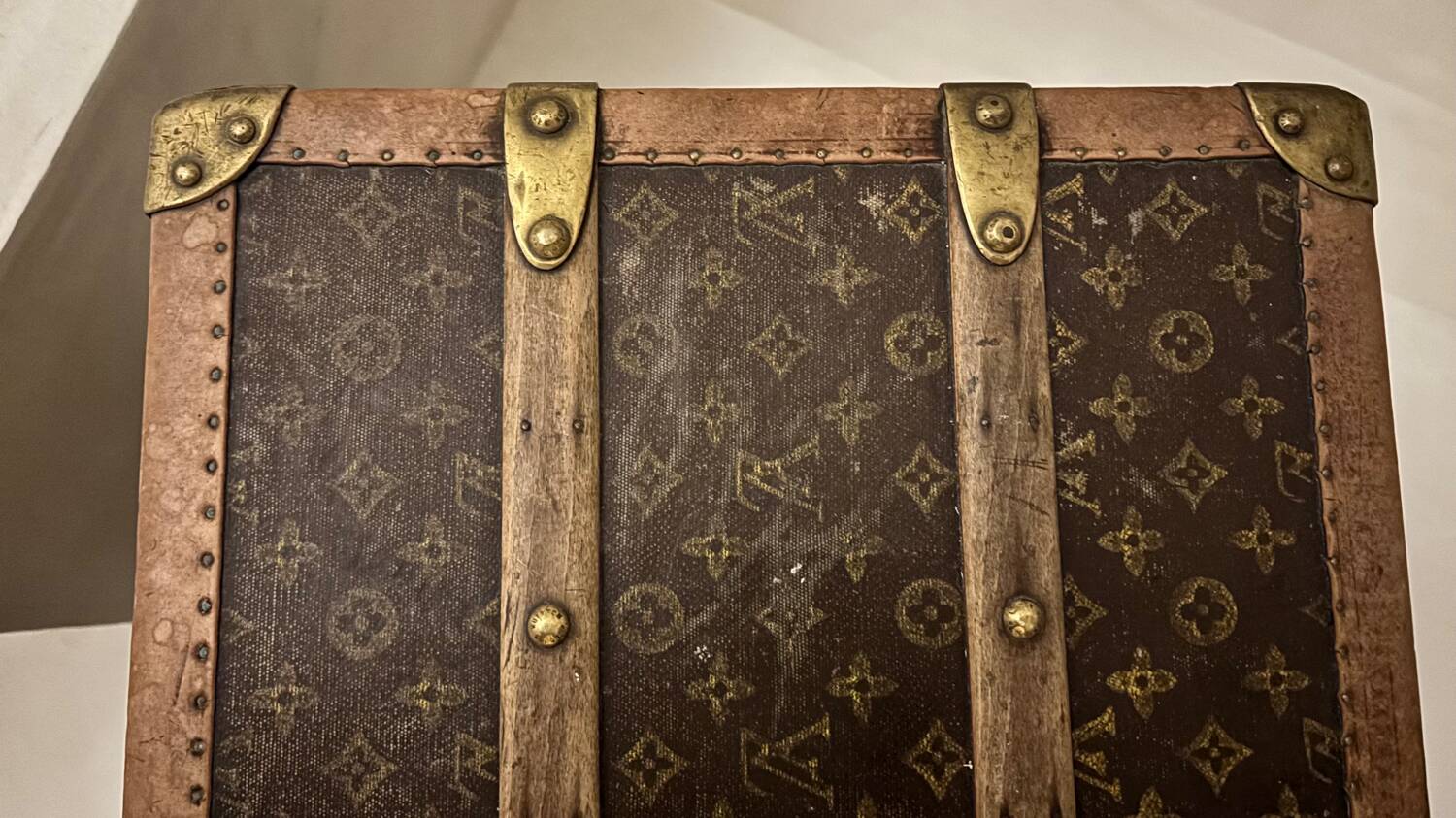 Old Louis Vuitton trunk – Family trunk – Monogram canvas