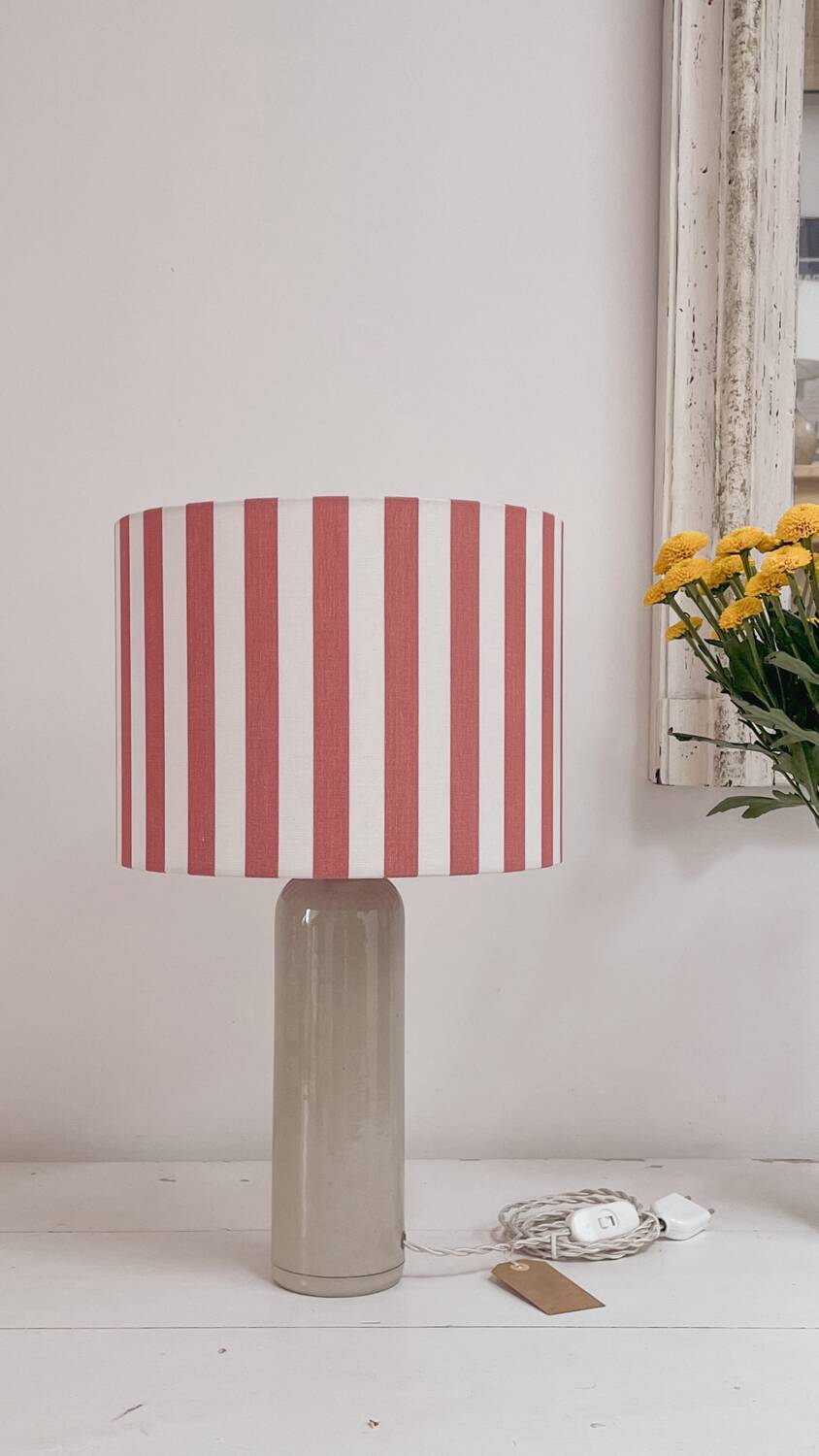 Lampe grès et abat-jour rayé