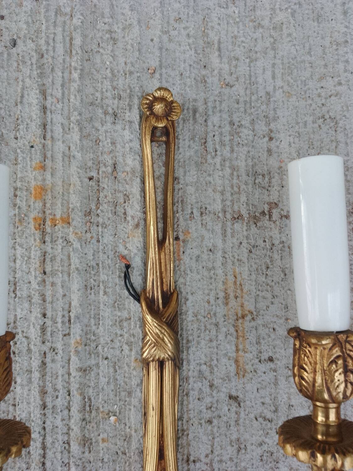Pair of Louis XVI Style Bronze Wall Lights Forming Knots and Flowers
