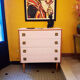 Commode vintage revisitée en rose poudre