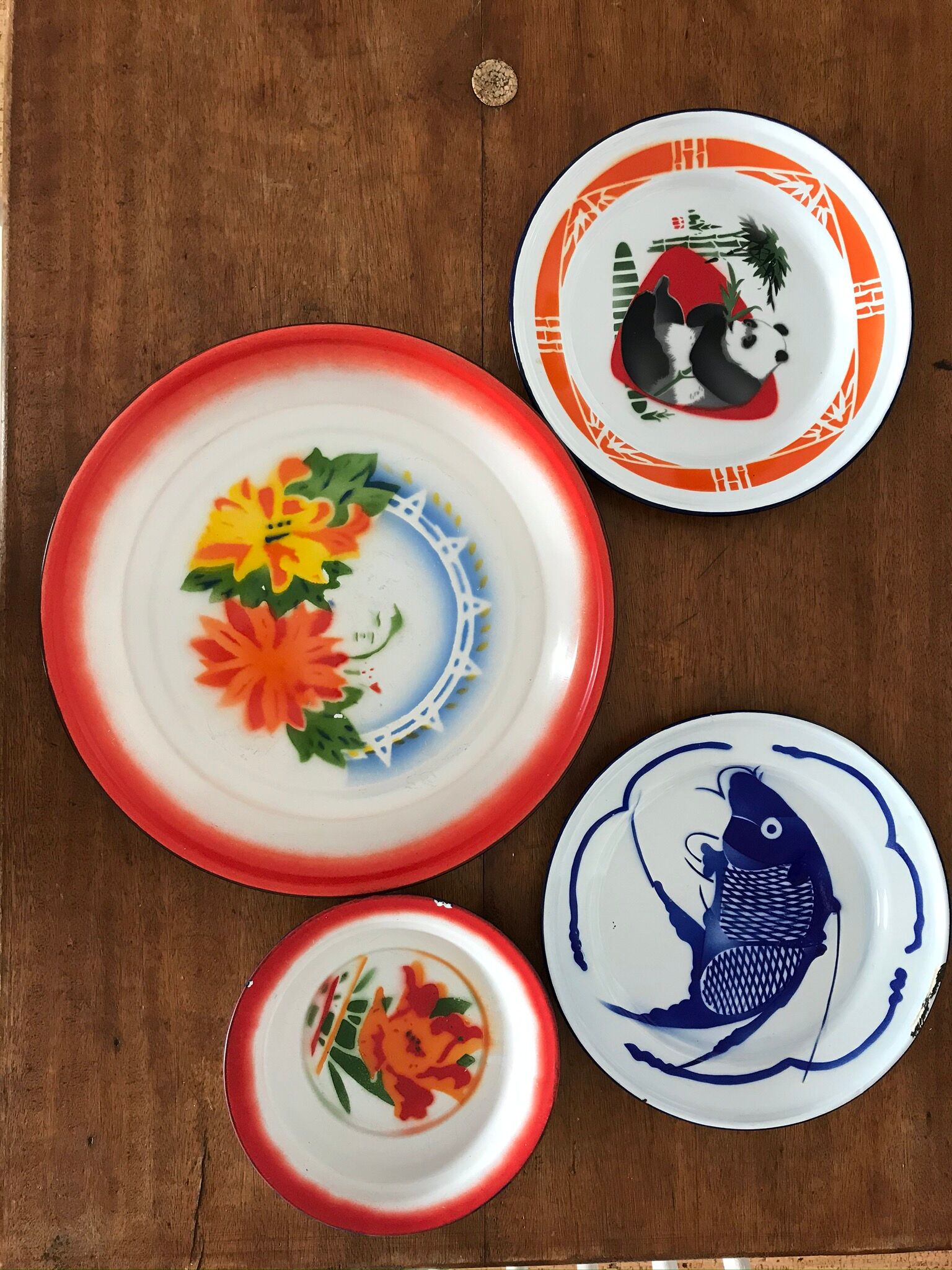 Set of vintage chinese dishes/plates