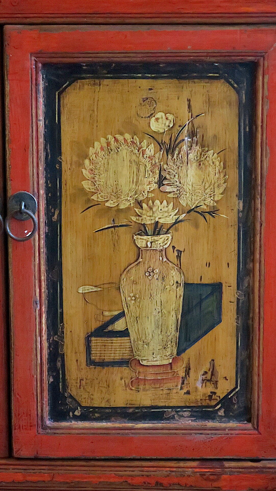 Mid century Chinese painted cabinet with 2 doors and 2 drawers
