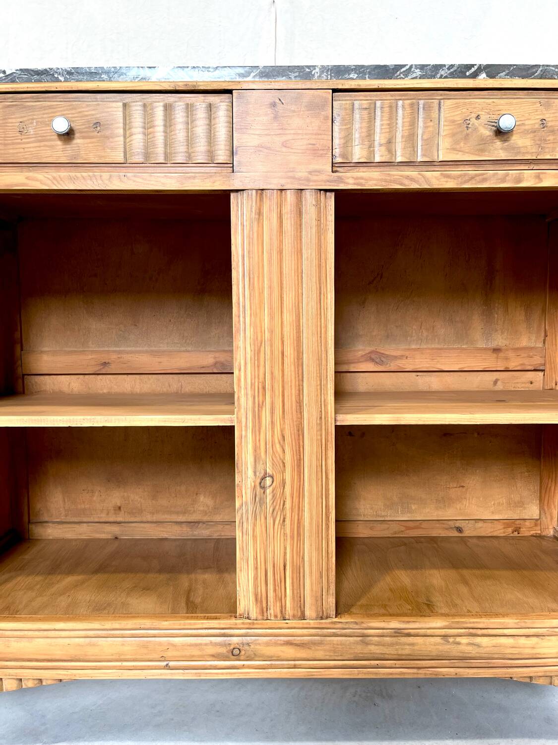 Antique low cabinet in wood and marble