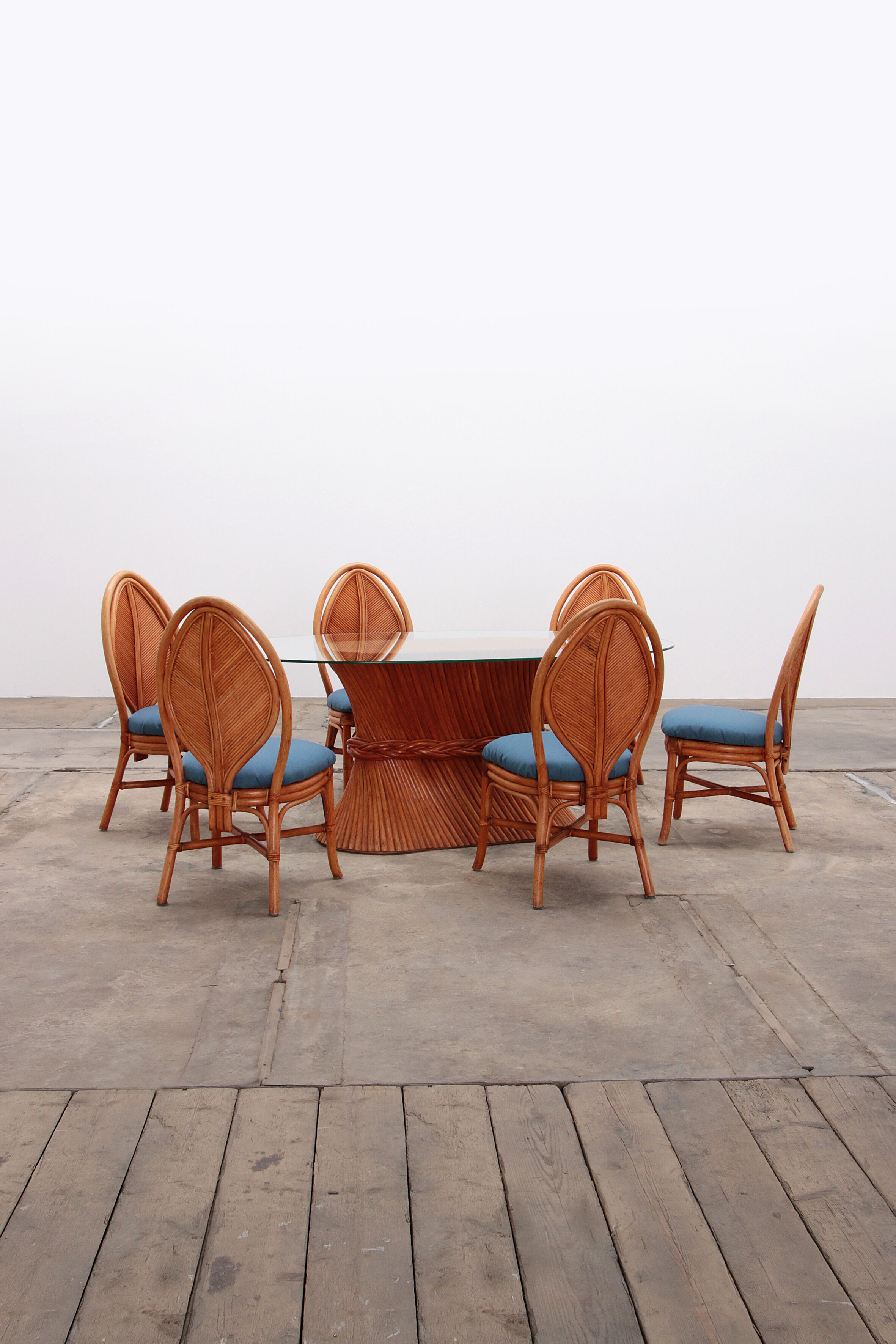 Bohemian bamboo mcguire dining table set with 6 palm leaf chairs, 1960 france.