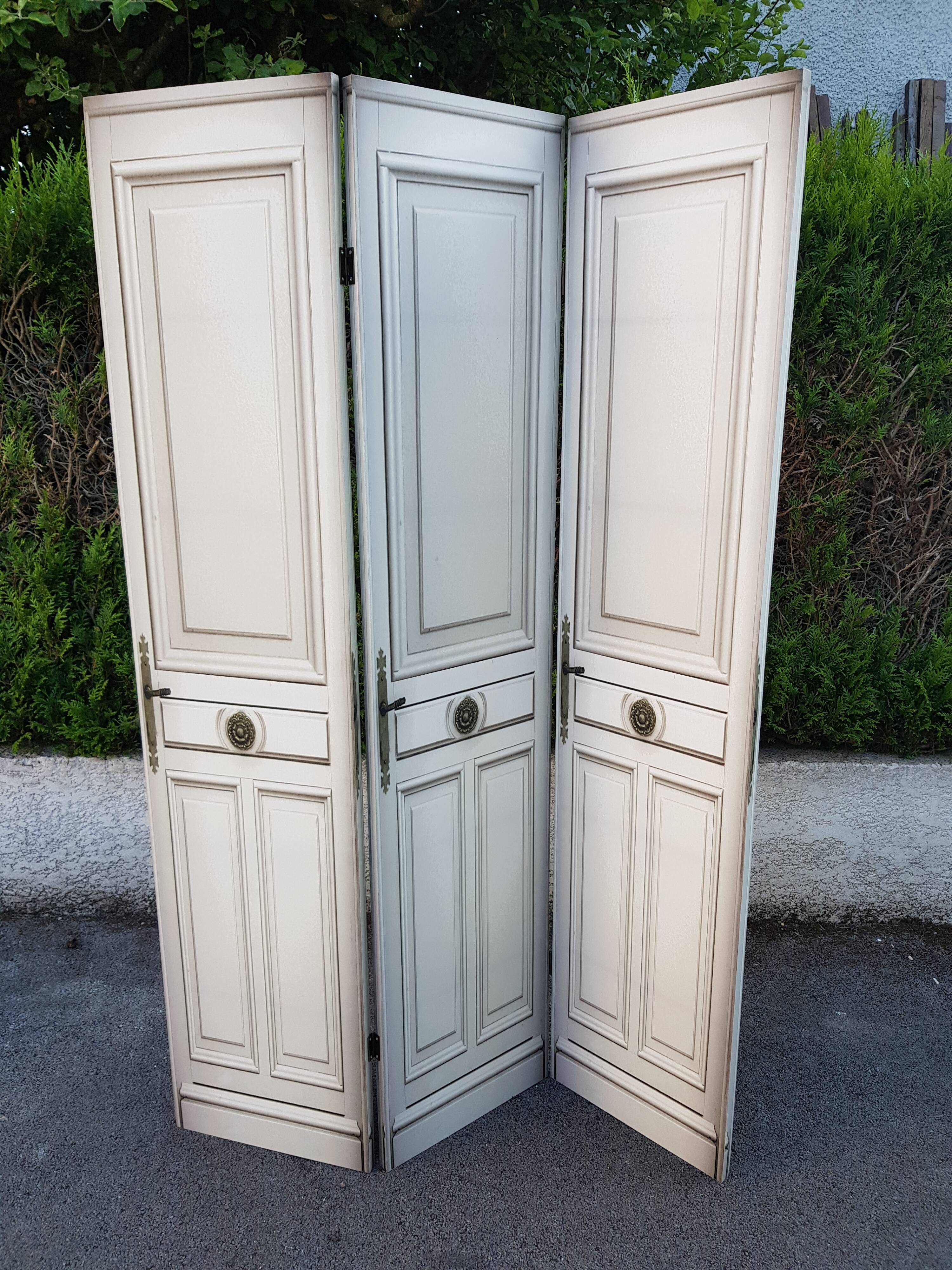 Trompe l'oeil screen