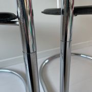 Duo de fauteuils années 70-80