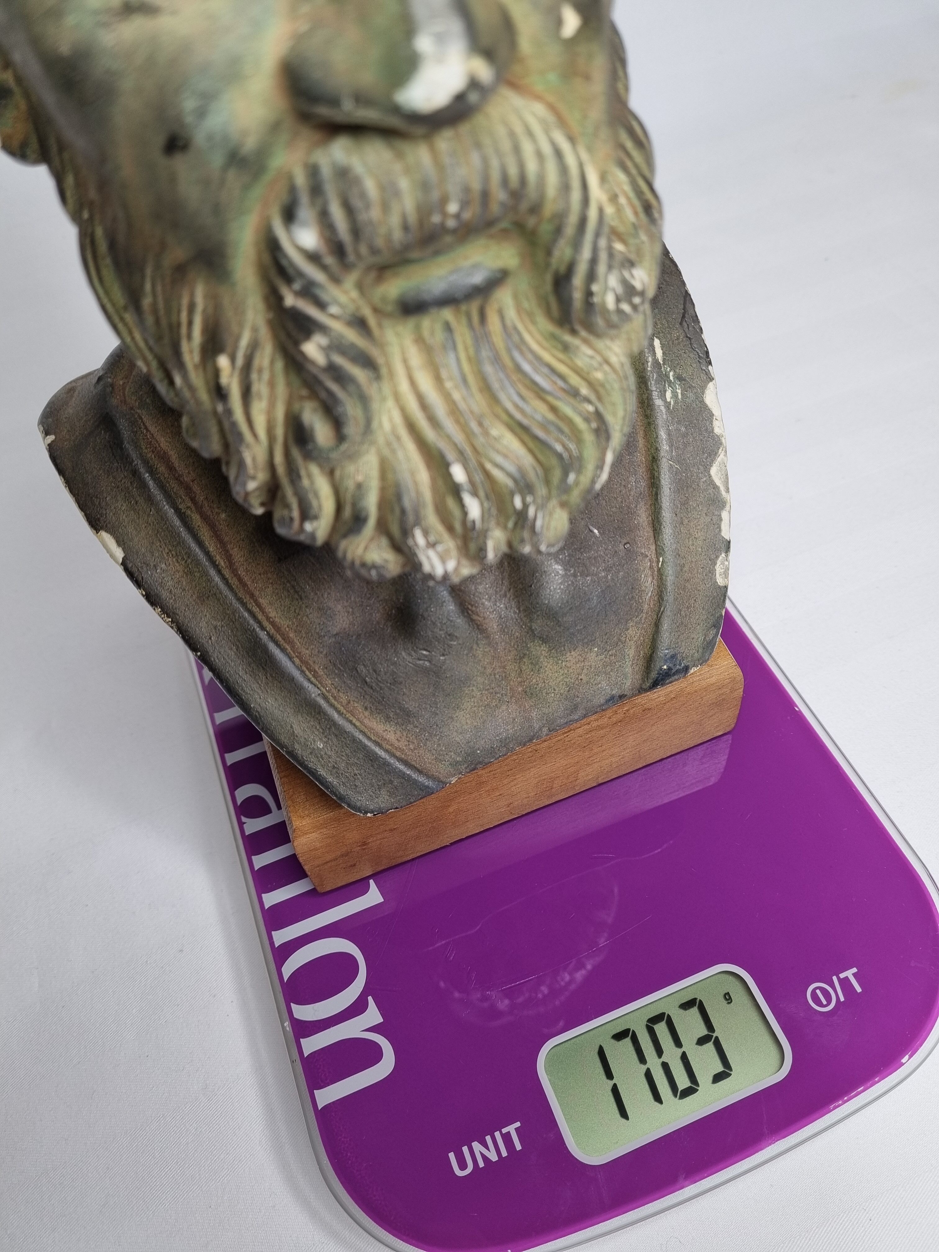 Buste d'Hippocrate en plâtre à l'imitation du bronze, 27 cm