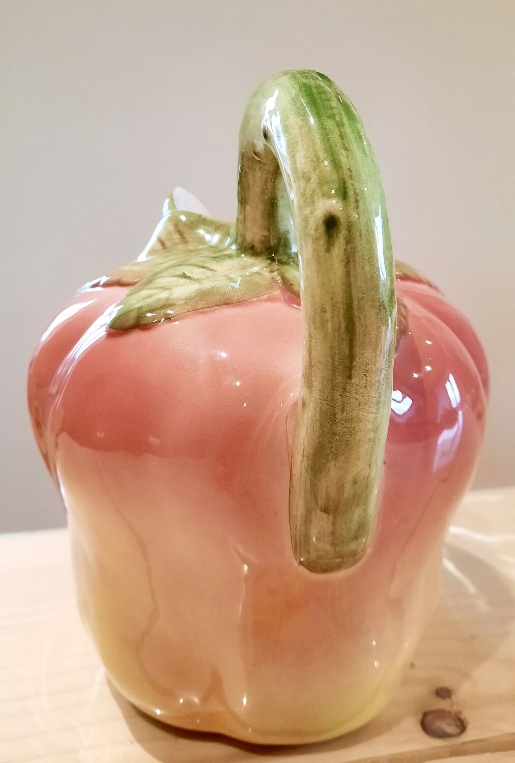 Slurry pitcher melon or peach shape