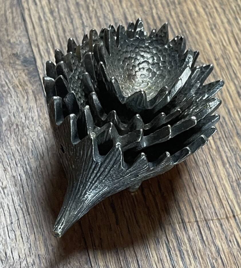 Walter Bosse / Herta Baller — Patinated brass - 4 nesting hedgehogs - 195