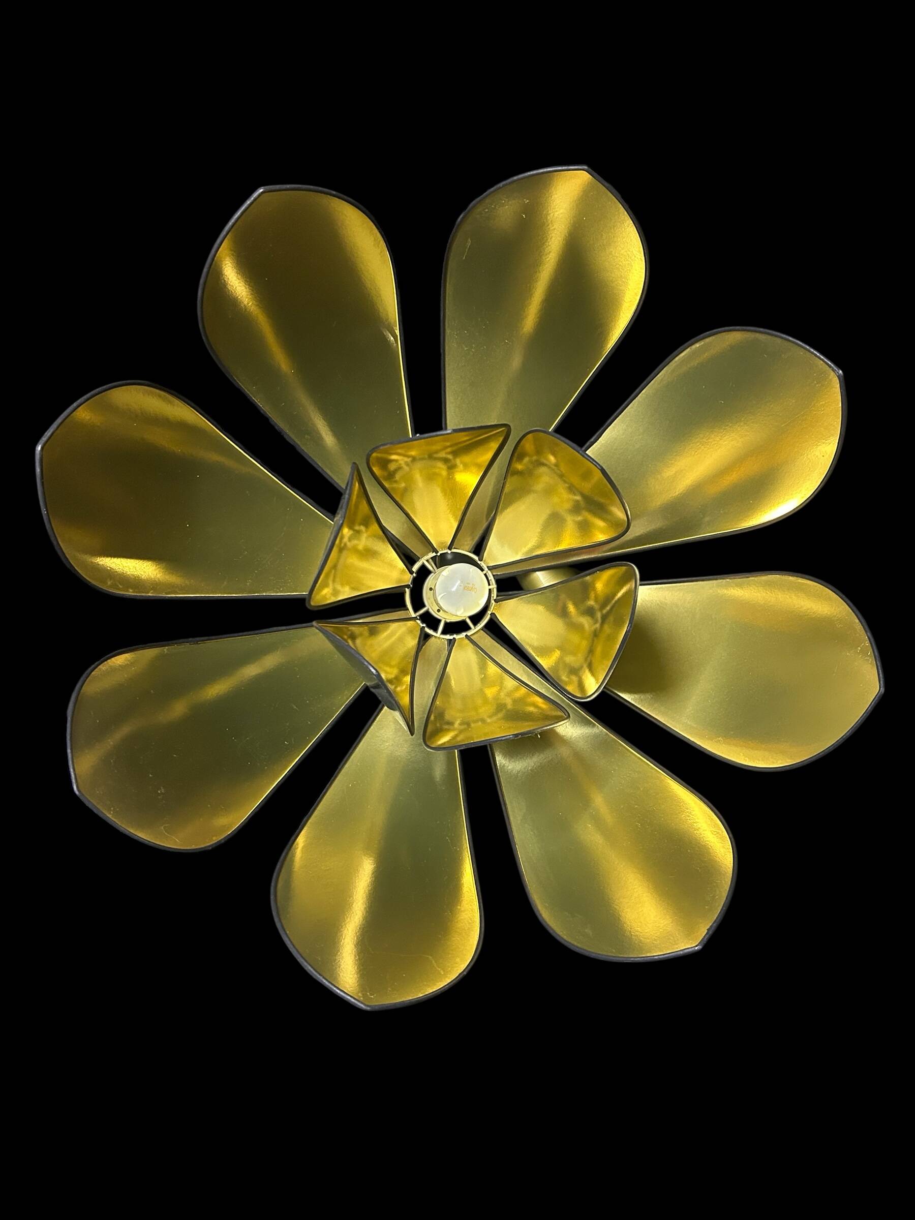 Suspension lotus Robert de Schuytener large format