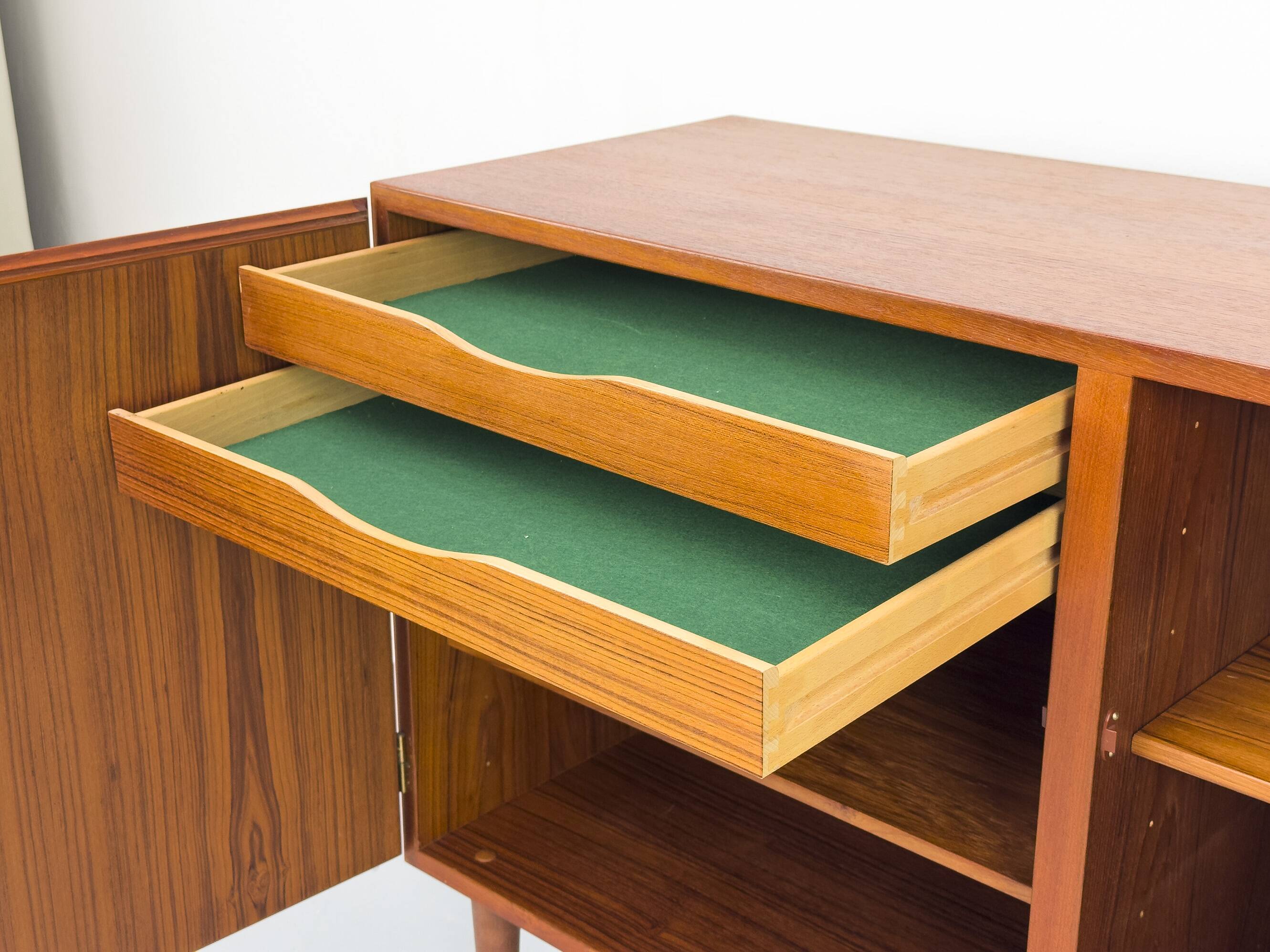 Enfilade en teck, Omann Jun, 1960s