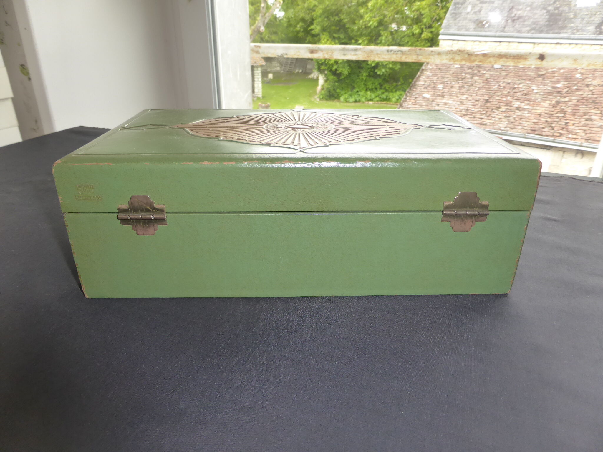 Vintage antique style box with interior mirror, barricini candies