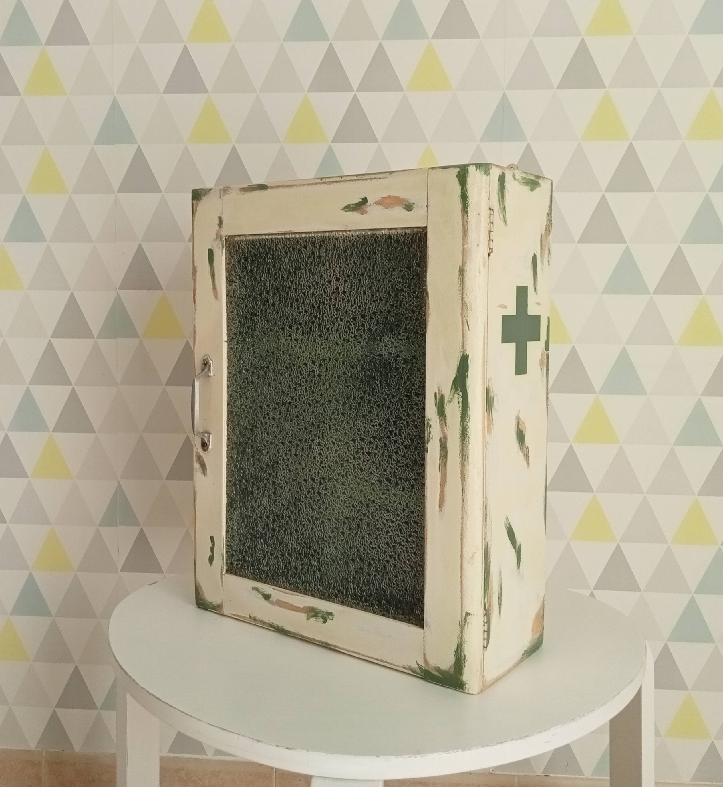 Vintage medicine cabinet 50s/60s