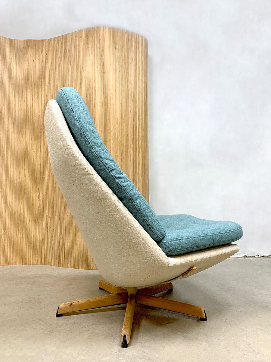 Vintage design swivel chair and ottoman