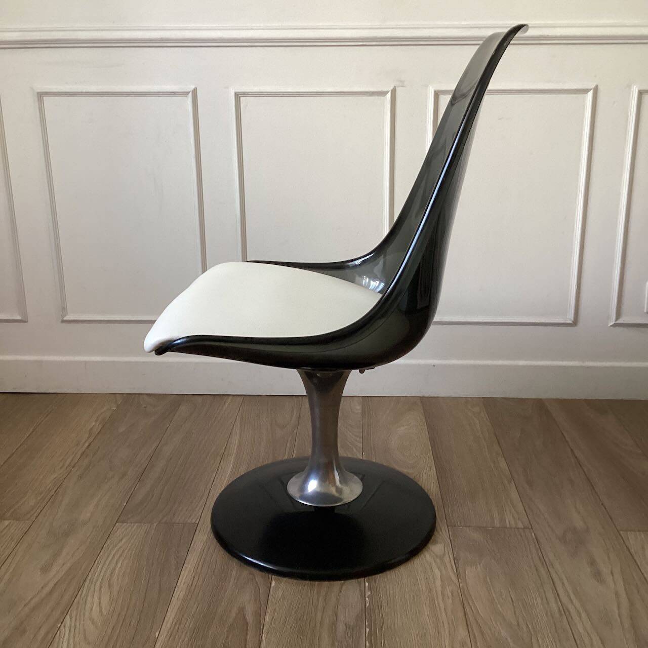 Chromcraft tulip chair