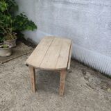 Folding round coffee table