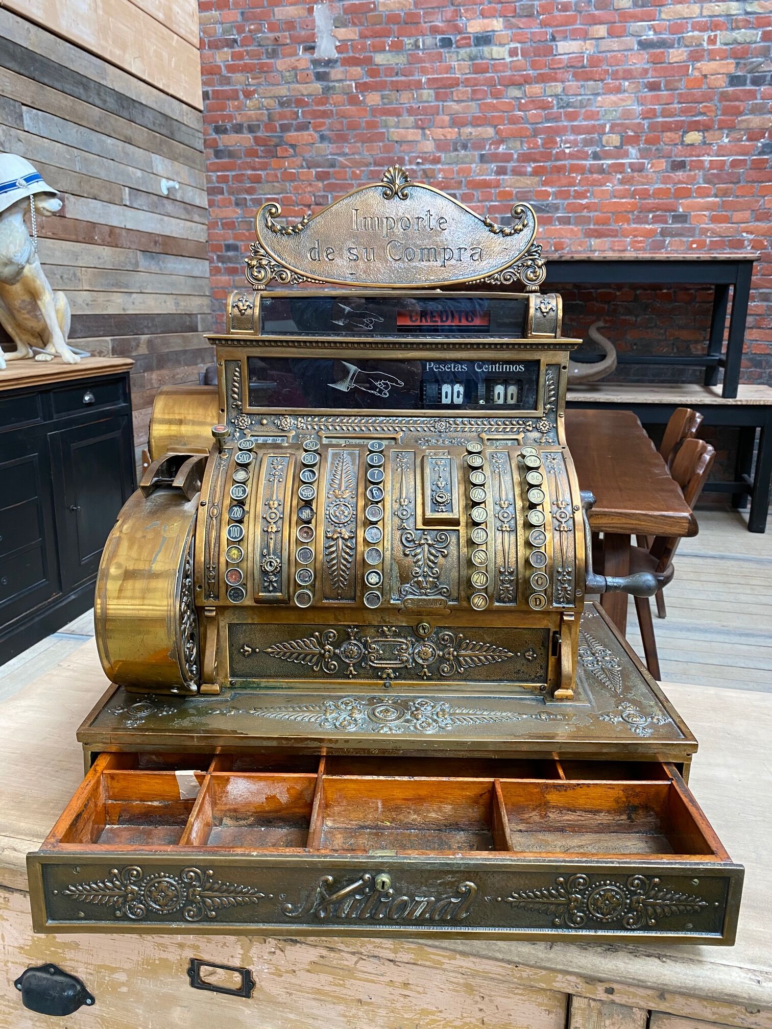 Ancienne caisse enregistreuse « national »