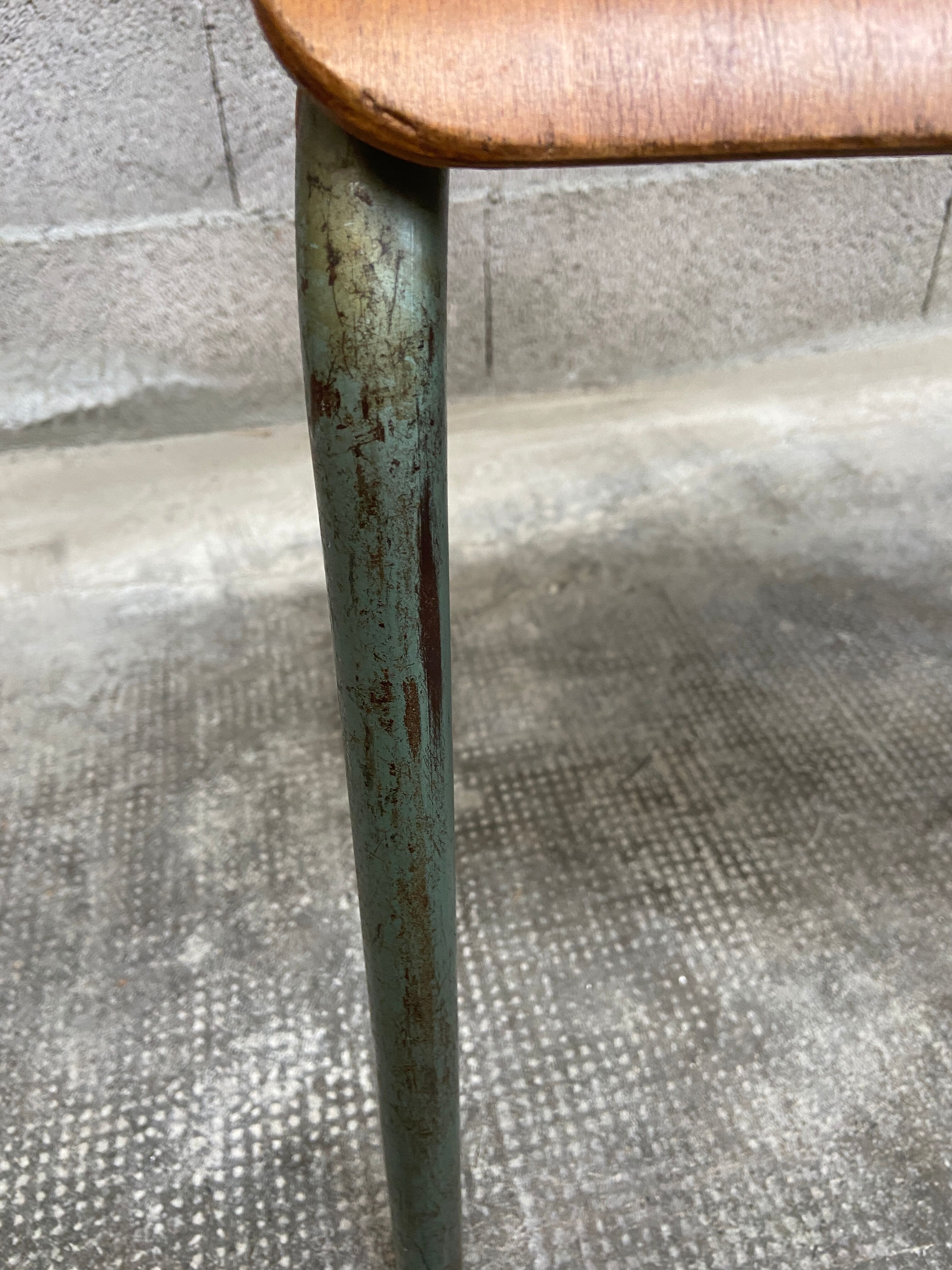 4 industrial chairs vintage school 1950