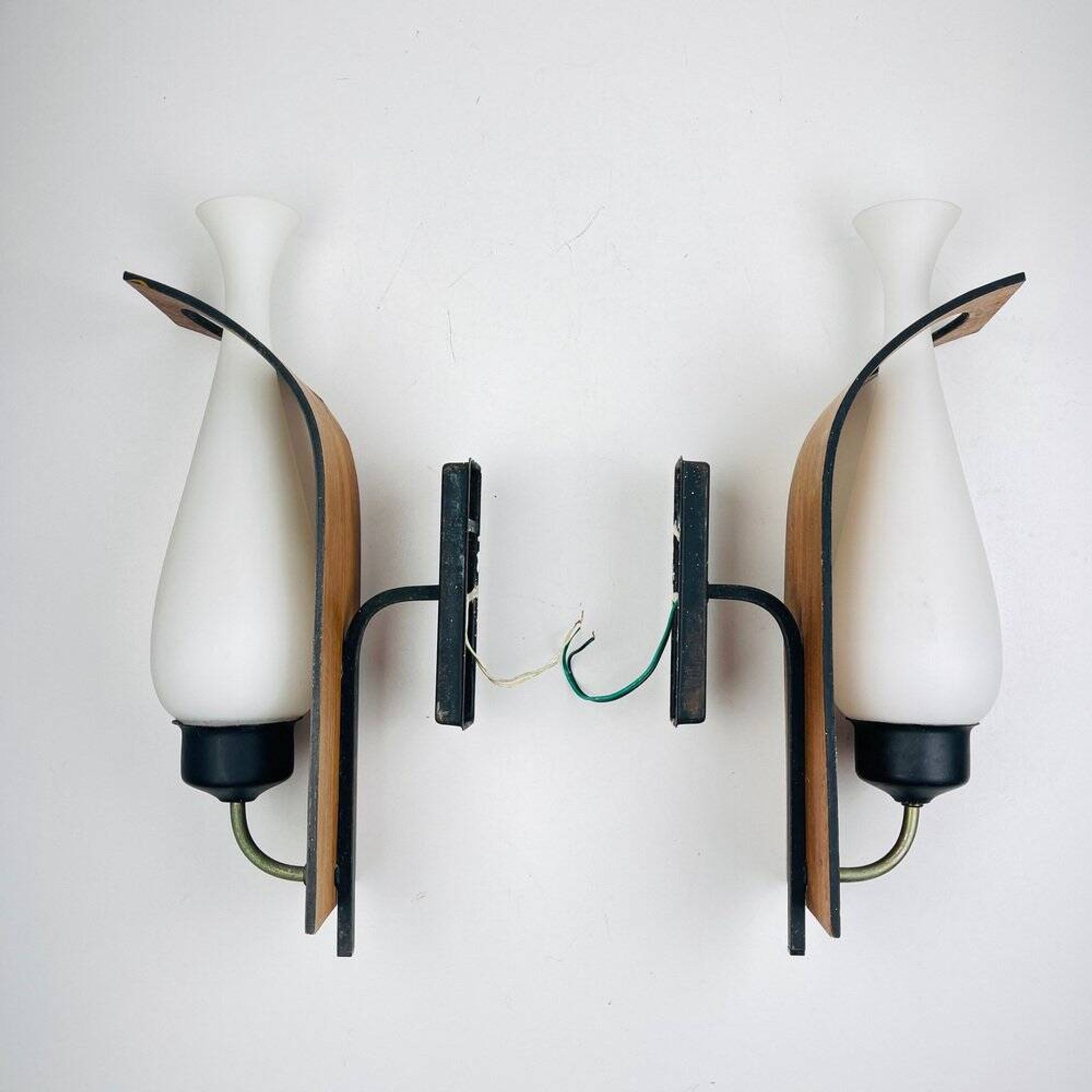 Stilnovo wall sconces, Italy, 1950s, set of 2