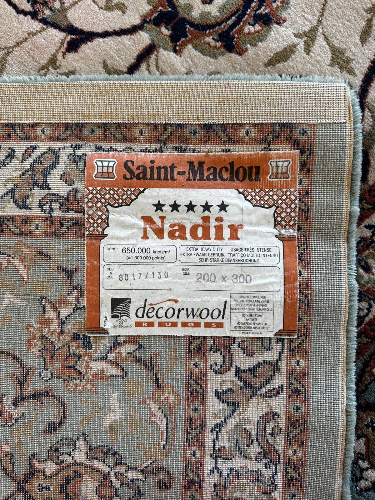 Oriental rug 2m x 3m