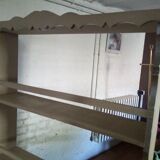 Display dresser